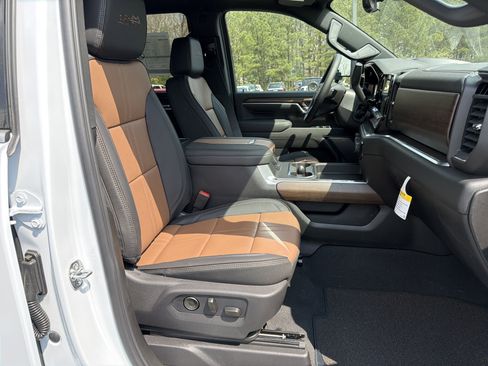 New 2026 Chevrolet Silverado 2500 High Country w/ High Country Premium Package image 13