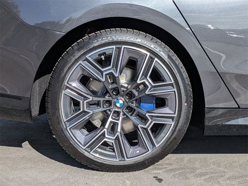 New 2026 BMW 530i xDrive image 28