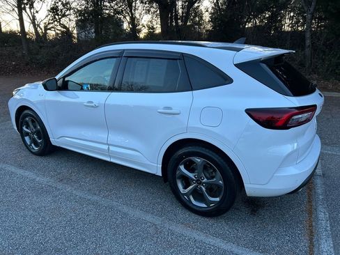 Used 2023 Ford Escape ST-Line w/ Tech Pack #1 image 3