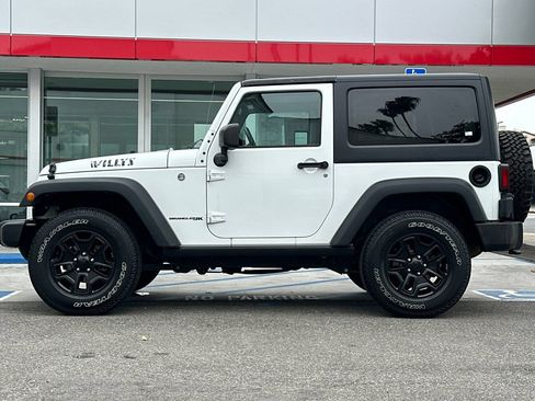 Used 2018 Jeep Wrangler Sport AWD/4WD image 7