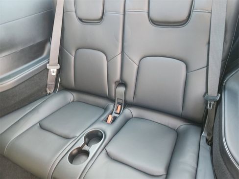 Used 2021 Tesla Model Y 2WD image 32