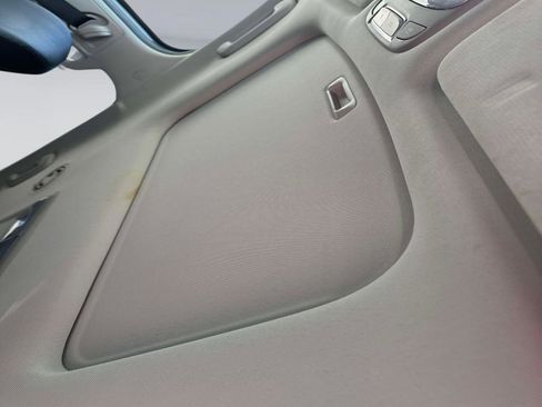 Used 2024 Kia Telluride EX w/ EX Captain's Chair Package image 40