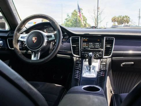 Used 2013 Porsche Panamera GTS AWD/4WD image 18