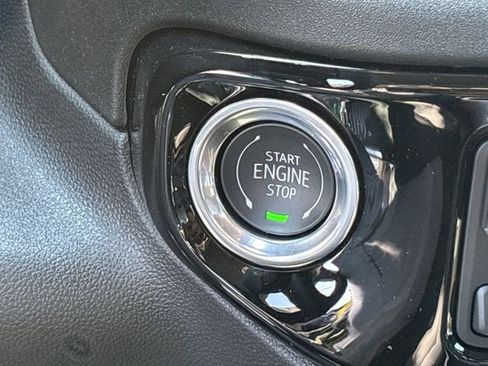 New 2026 GMC Sierra 1500 Elevation image 17