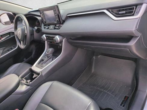 Used 2021 Toyota RAV4 XLE Premium FWD image 22