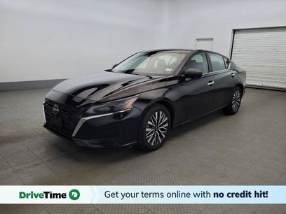Used 2024 Nissan Altima 2.5 SV