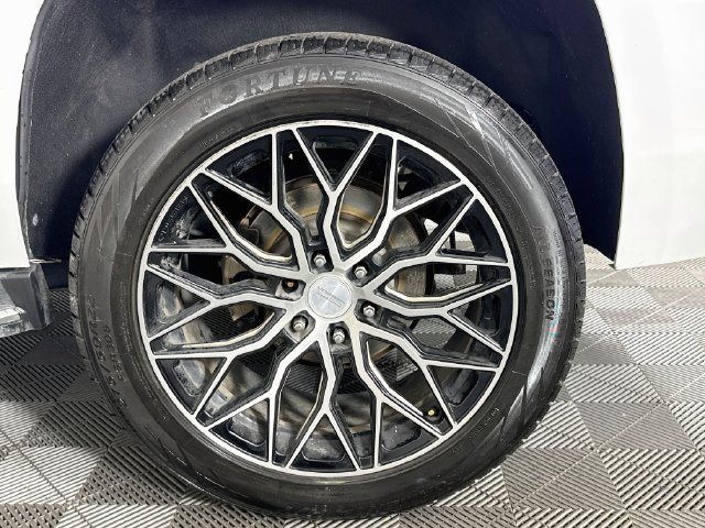 Used 2020 Chevrolet Tahoe Premier RWD image 33