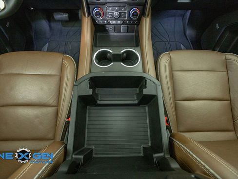 Used 2023 Chevrolet Tahoe High Country AWD/4WD image 33