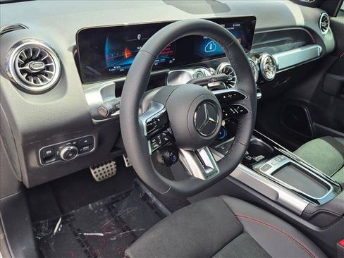Used 2026 Mercedes-Benz GLB 35 AMG 4MATIC image 3