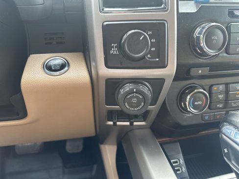 Used 2017 Ford F150 Lariat AWD/4WD image 27