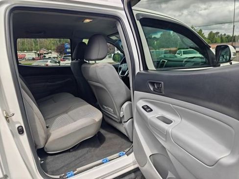 Used 2015 Toyota Tacoma 4x4 Double Cab w/ TRD Sport Package image 34