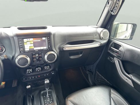 Used 2017 Jeep Wrangler Unlimited Sahara w/ Quick Order Package 24E Chief image 13