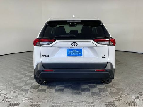 Used 2023 Toyota RAV4 LE AWD/4WD image 15