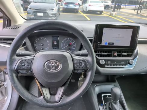 Used 2024 Toyota Corolla LE FWD image 22
