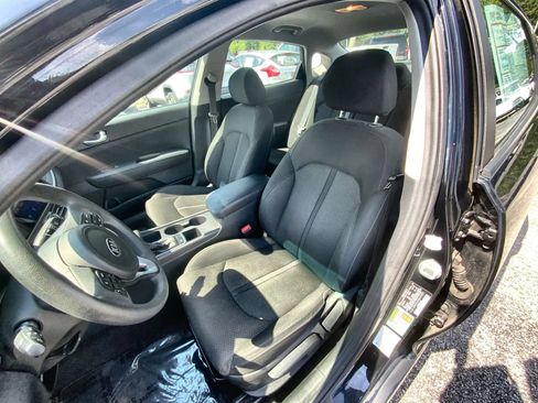 Used 2017 Kia Optima LX w/ Option Group 014 FWD image 13