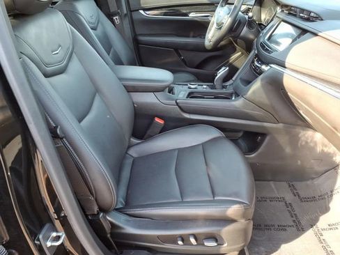Used 2020 Cadillac XT5 Premium Luxury AWD/4WD image 22