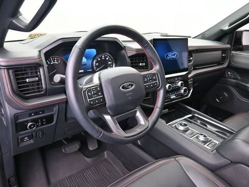 Used 2024 Ford Expedition Limited AWD/4WD image 27
