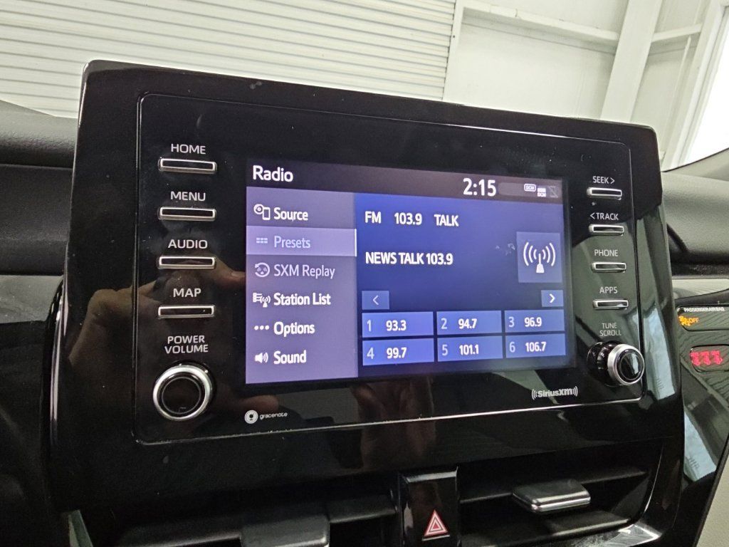 Used 2021 Toyota Camry SE FWD image 15