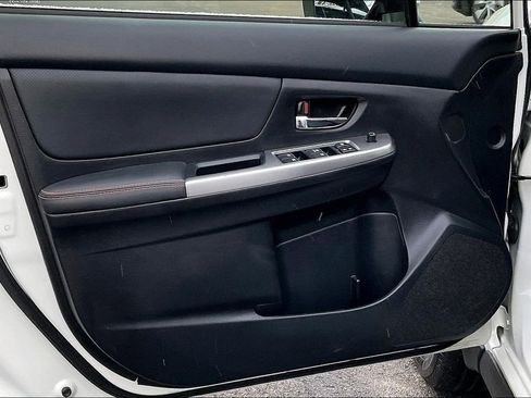 Used 2017 Subaru Crosstrek 2.0i Limited w/ Popular Package #2 image 26