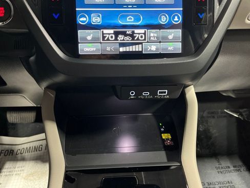Certified 2025 Subaru Forester Premium AWD/4WD image 29