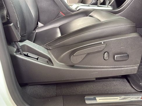 Used 2022 Chevrolet Colorado ZR2 w/ ZR2 Dusk Special Edition image 20