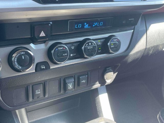 Certified 2023 Toyota Tacoma SR5 AWD/4WD image 32