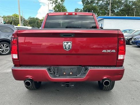 Used 2015 RAM 1500 Express AWD/4WD image 10