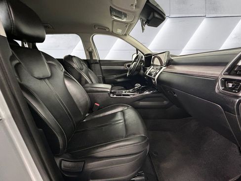 Used 2022 Kia Sorento S image 13