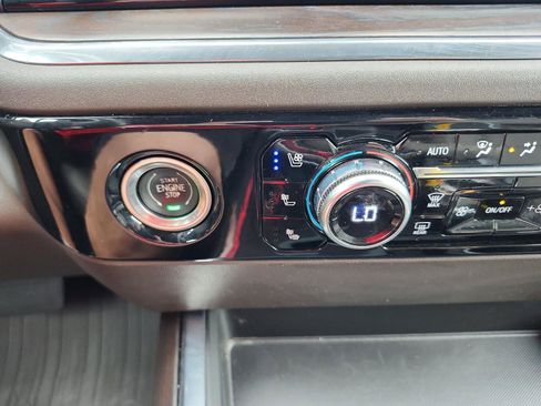 Certified 2023 GMC Sierra 1500 SLT w/ SLT Premium Package AWD/4WD image 20