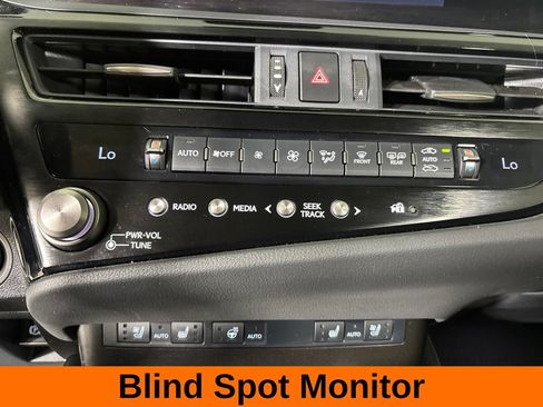 Used 2025 Lexus ES 350 w/ Premium Package FWD image 22