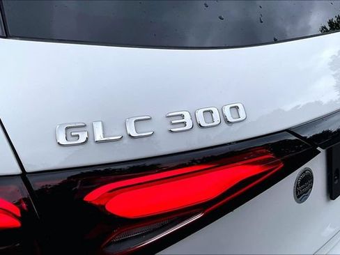 Used 2026 Mercedes-Benz GLC 300 4MATIC image 8