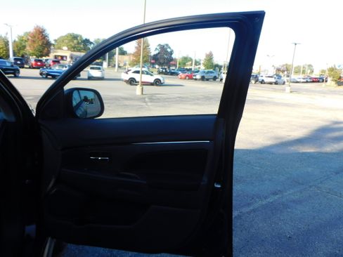 New 2025 Mitsubishi Outlander Sport ES image 22