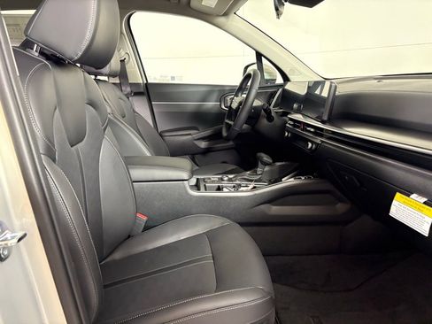 New 2026 Kia Sorento S FWD image 13
