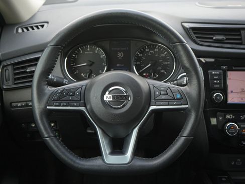 Used 2019 Nissan Rogue SL image 16