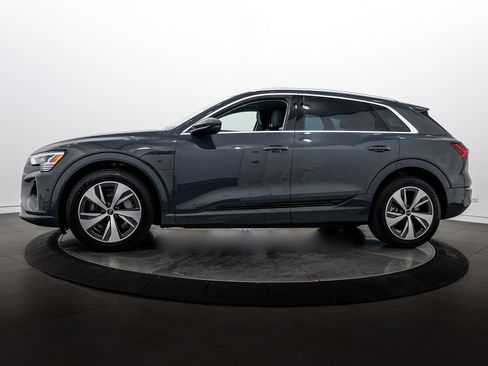 Certified 2024 Audi Q8 e-tron Premium Plus w/ Premium Plus Package AWD/4WD image 6