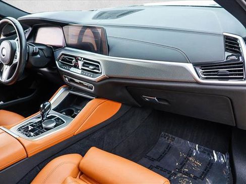 Used 2021 BMW X6 xDrive40i w/ M Sport Package image 27