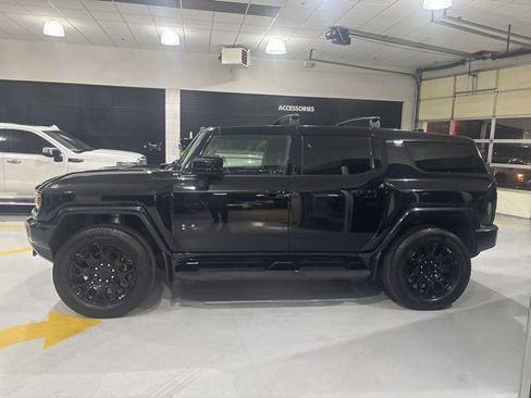 Used 2025 GMC Hummer EV 3X w/ LPO, Roof Cross Rail Package AWD/4WD image 5