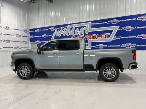New 2026 Chevrolet Silverado 2500 LTZ w/ LTZ Premium Package AWD/4WD image 3