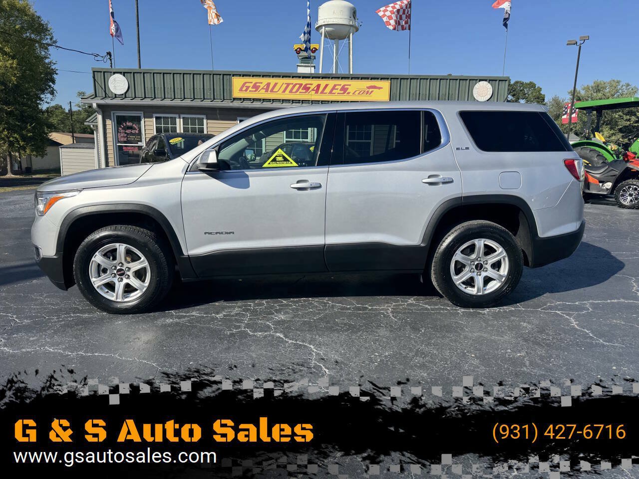 Used 2019 GMC Acadia SLE w/ LPO, Black Accent Package FWD image 1