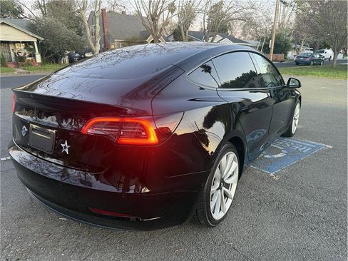 Used 2019 Tesla Model 3 Standard Range Plus image 5