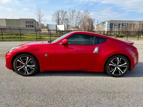 Used 2020 Nissan 370Z Touring Sport image 4