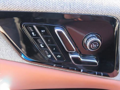 New 2026 Cadillac Optiq Sport 2 image 13