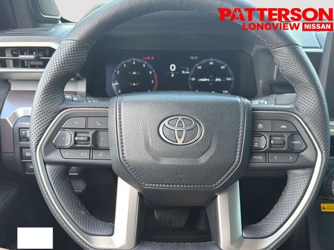 Used 2024 Toyota Tacoma TRD Off-Road w/ TRD Off Road Upgrade Package AWD/4WD image 17