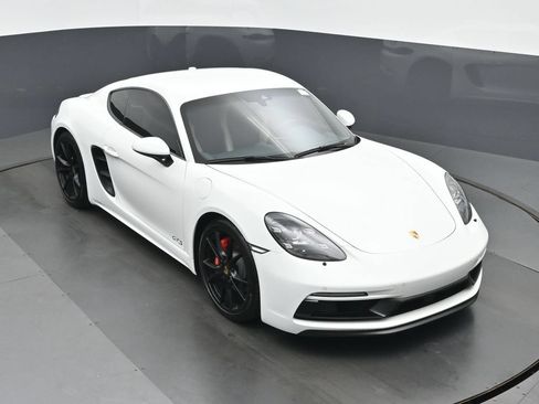 Used 2019 Porsche 718 Cayman GTS RWD image 13