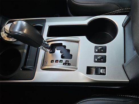 Used 2024 Toyota 4Runner SR5 Premium image 23