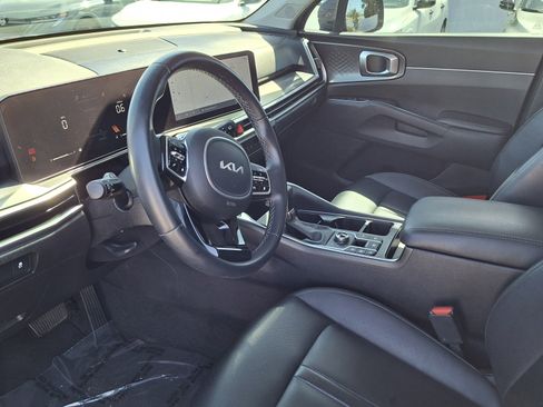Used 2024 Kia Sorento S w/ Panoramic Sunroof Package image 9