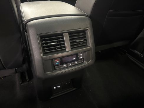 Used 2022 Volkswagen Atlas SEL image 14