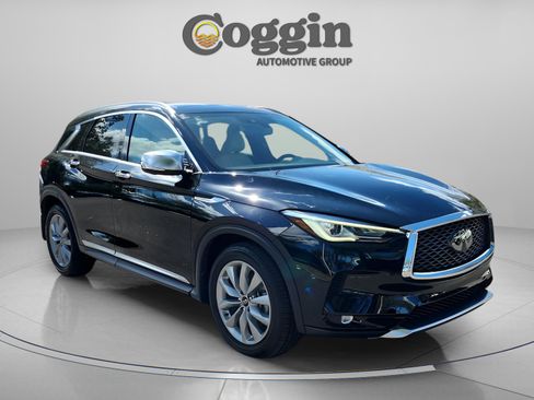 Used 2021 INFINITI QX50 Essential w/ Convenience Package image 8