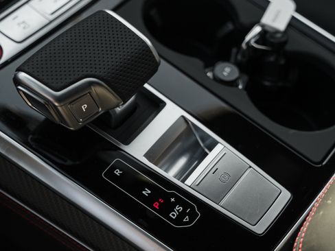 New 2026 Audi SQ8 Prestige image 11