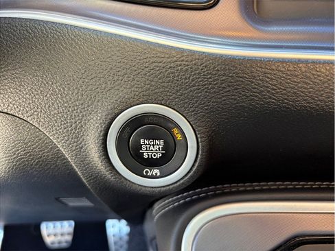 Used 2020 Dodge Challenger R/T w/ Blacktop Package image 26